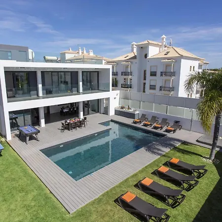 Luxury With Private Pool Casa de hóspedes